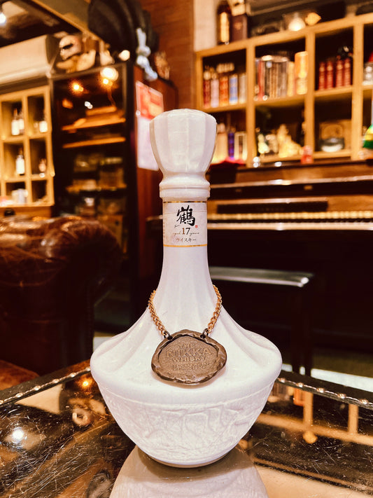 Nikka Tsuru 鶴 17 Year Old Blended Japanese Whisky (White Ceramic Bottle)